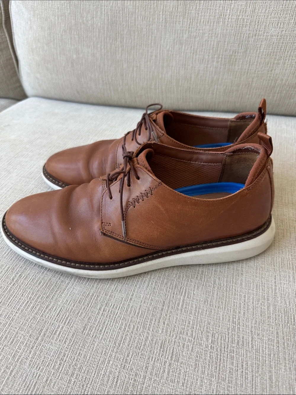 Clarks Tan‎ Leather Derby Shoes with White Sole